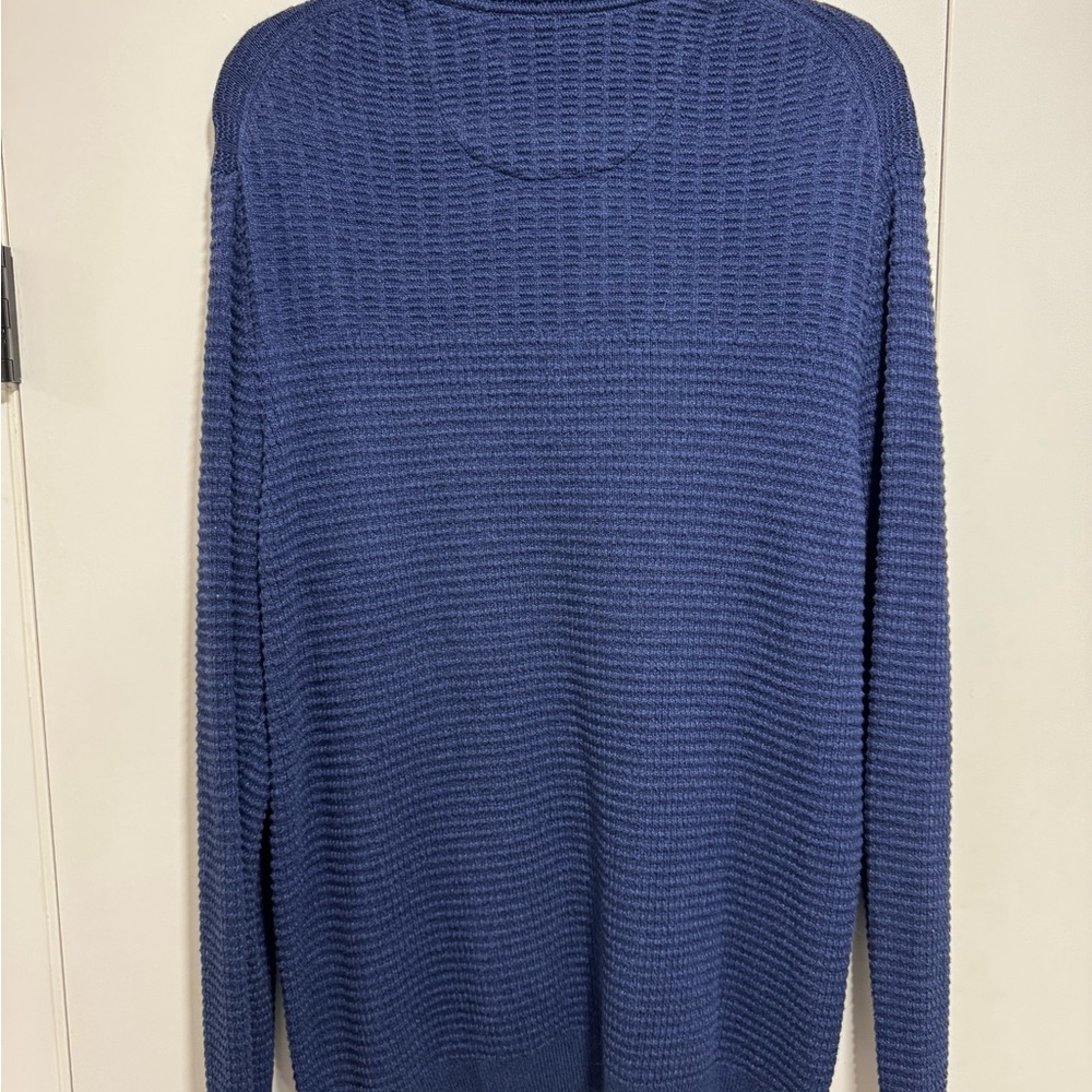 Tommy Bahama Blue Crewneck Sweater Textured Knit - Picture 2 of 3